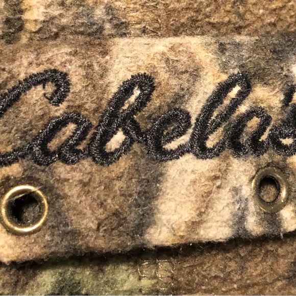 Sale Cabelas Outdoor Gear Camo Vest, Zippers, Size XL/Rev Gently Used - Picture 6 of 8